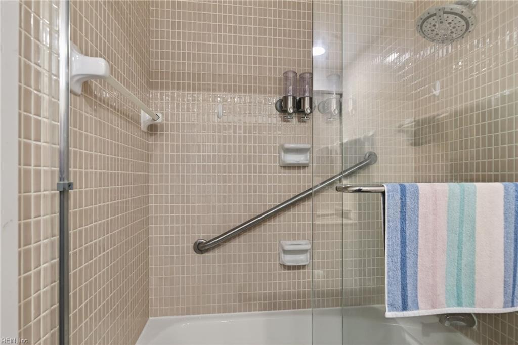 7320 Glenroie Ave Property Photo 24