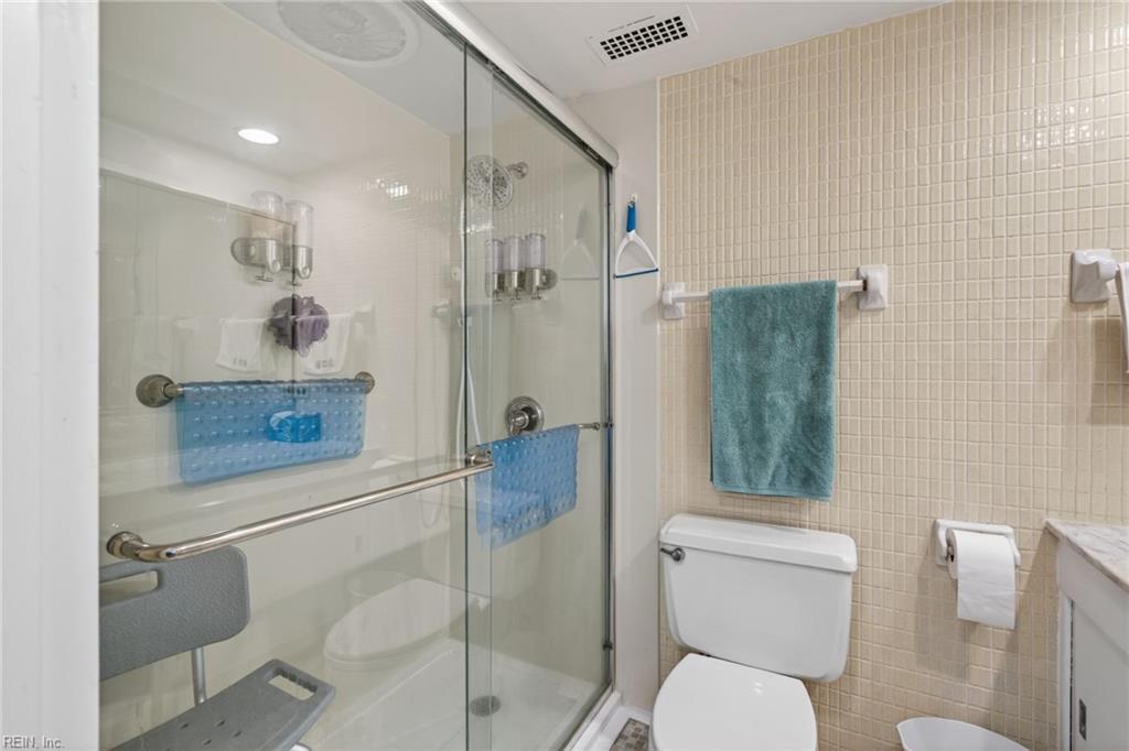 7320 Glenroie Ave Property Photo 32