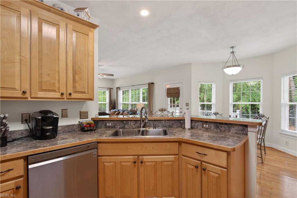 3351 Oyster Creek Dr Property Photo 13