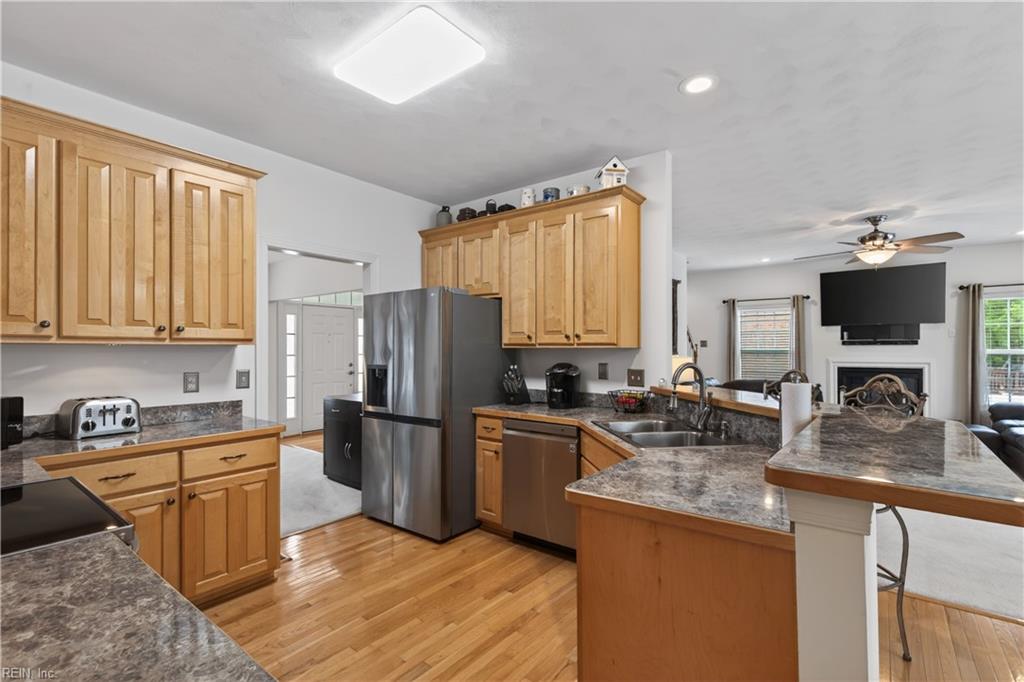 3351 Oyster Creek Dr Property Photo 16
