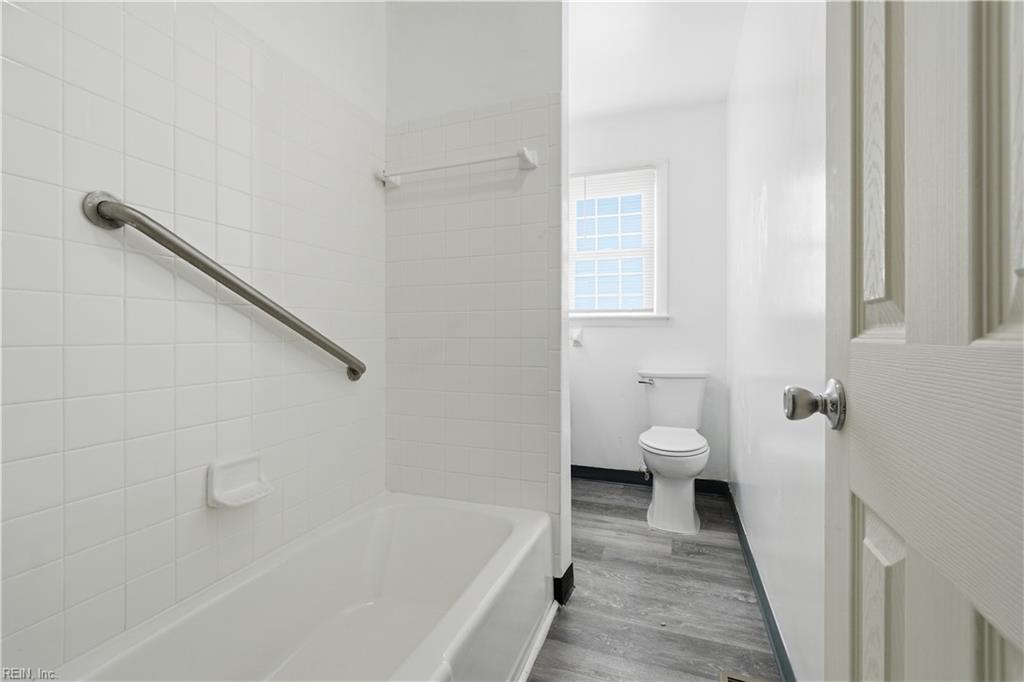 807 Stratford St Property Photo 5