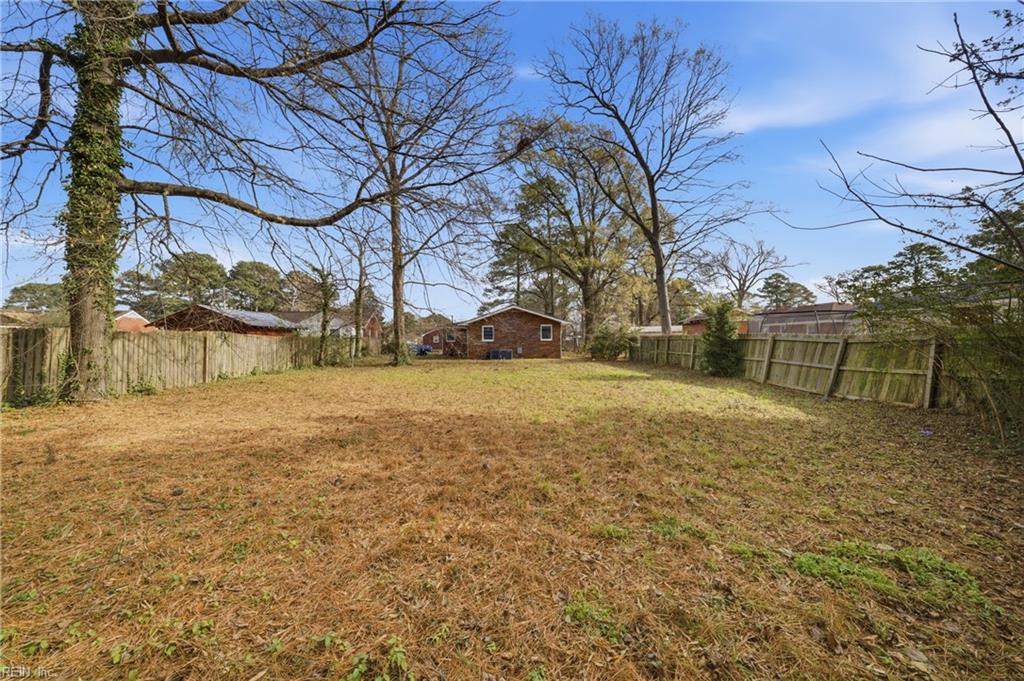 4904 Holly Rd Property Photo 14
