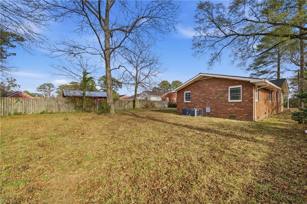 4904 Holly Rd Property Photo 15