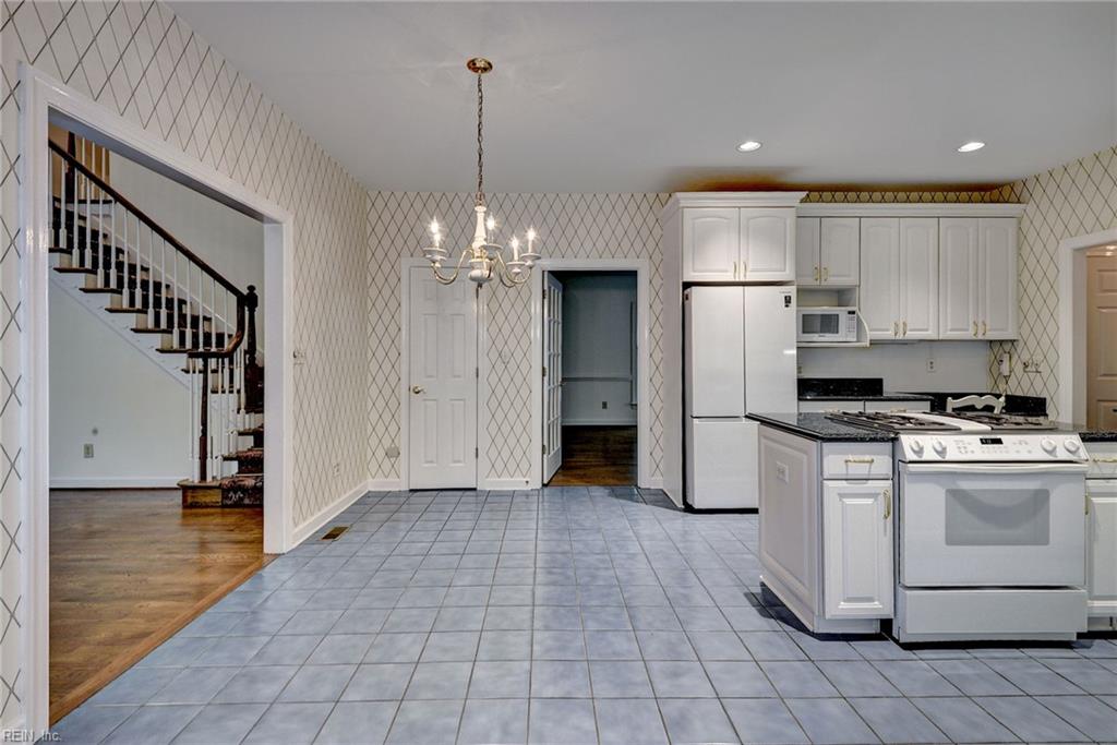 103 Dutchess Property Photo 12