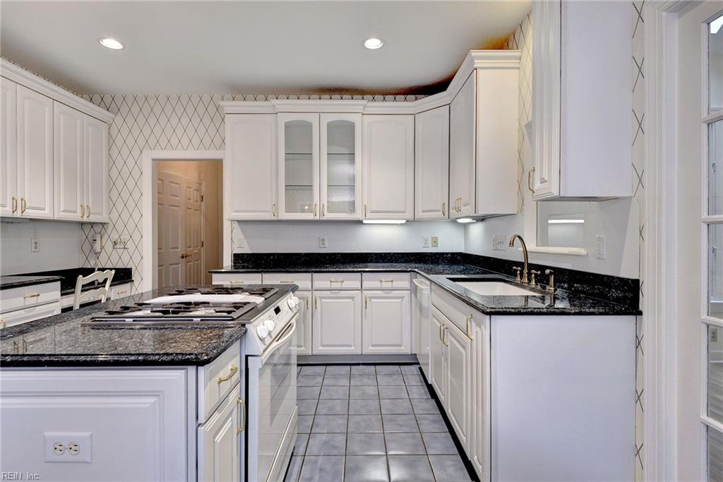 103 Dutchess Property Photo 14