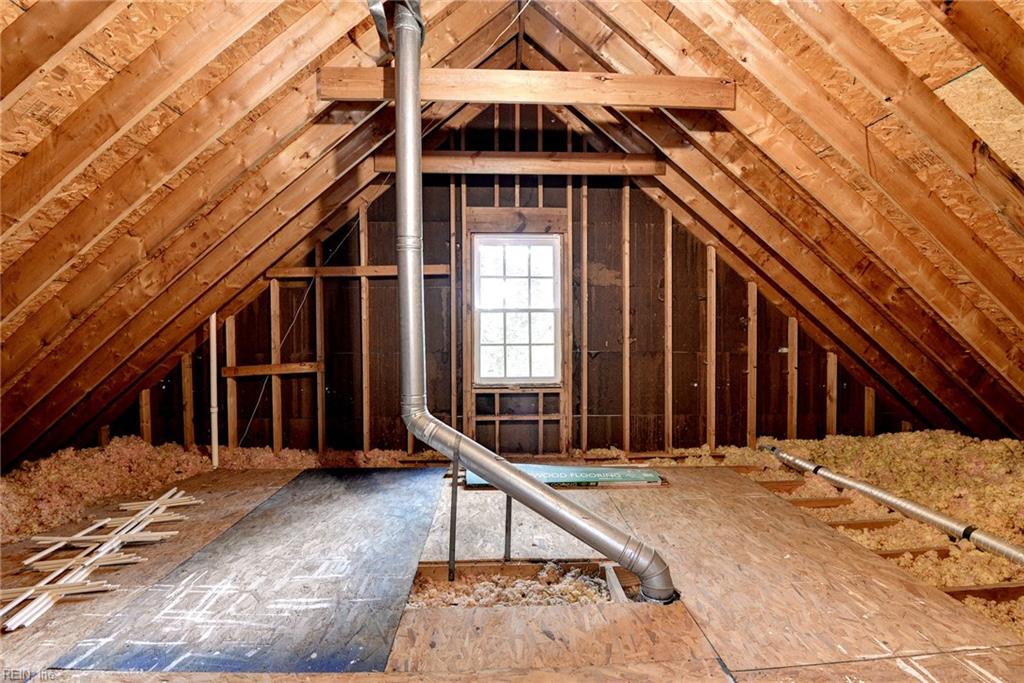 103 Dutchess Property Photo 43