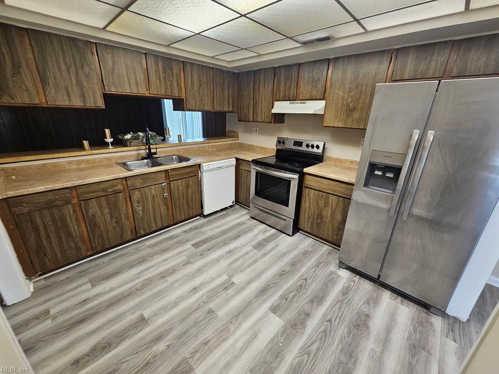 900 Meadowburm Cir Property Photo 7