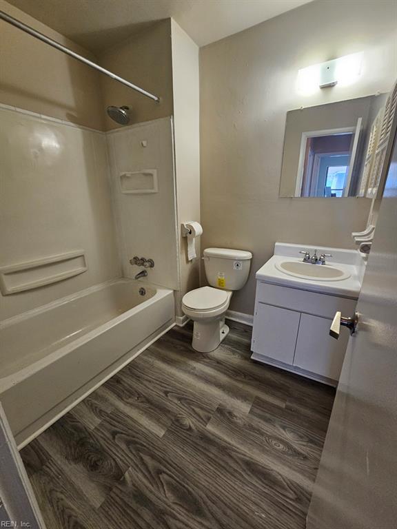 900 Meadowburm Cir Property Photo 15