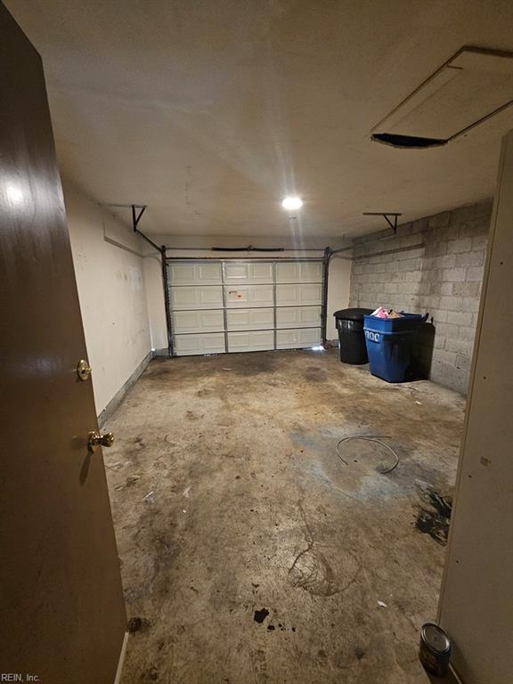 900 Meadowburm Cir Property Photo 26