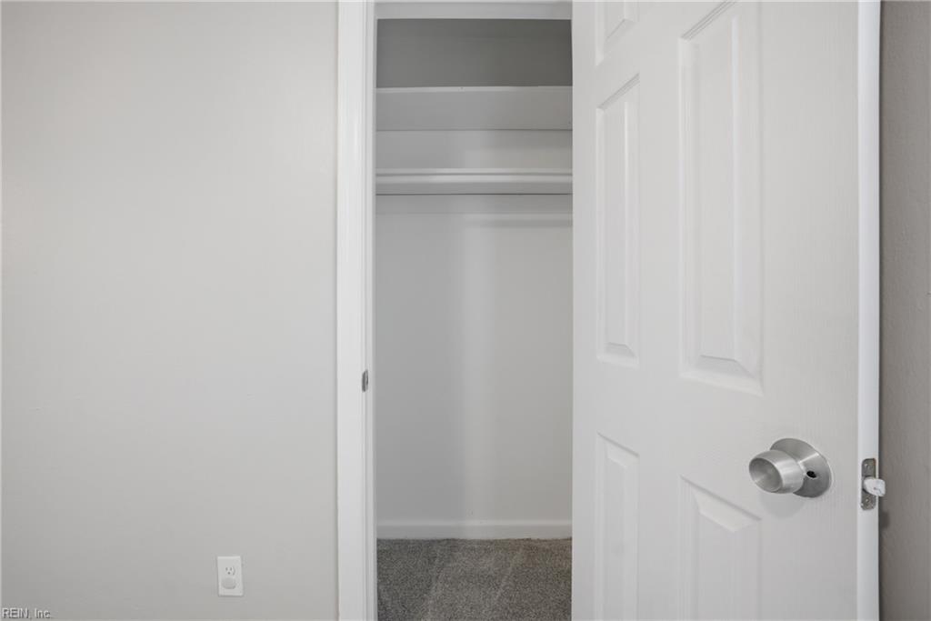 10 Brentwood Dr Property Photo 15