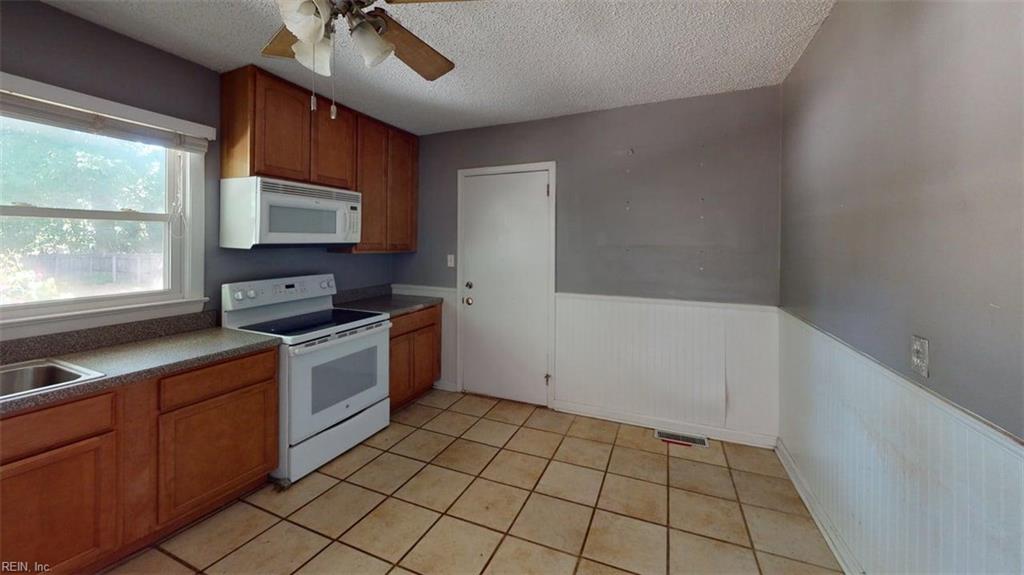 108 Parker Ave Property Photo 33