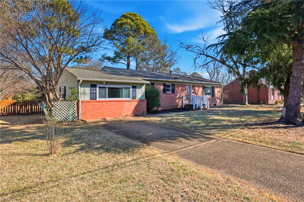 30 Meadowbrook Dr Property Photo 3
