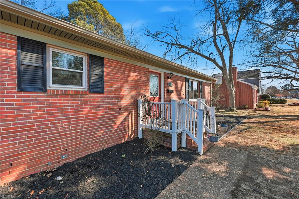 30 Meadowbrook Dr Property Photo 6