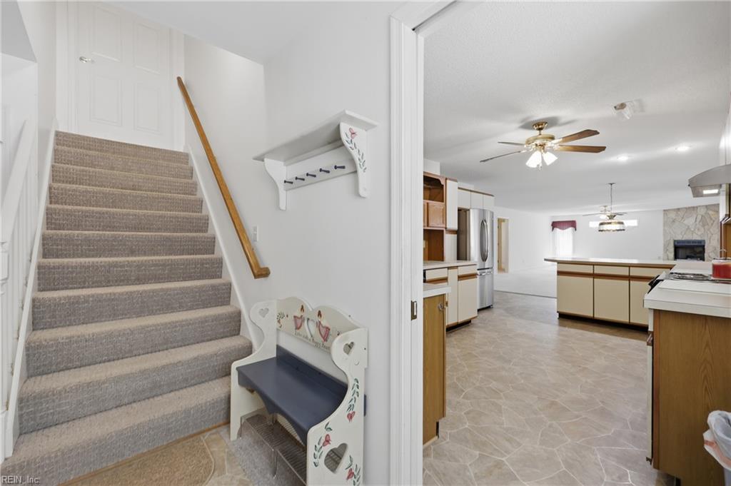 25092 Tyler Dr Property Photo 9