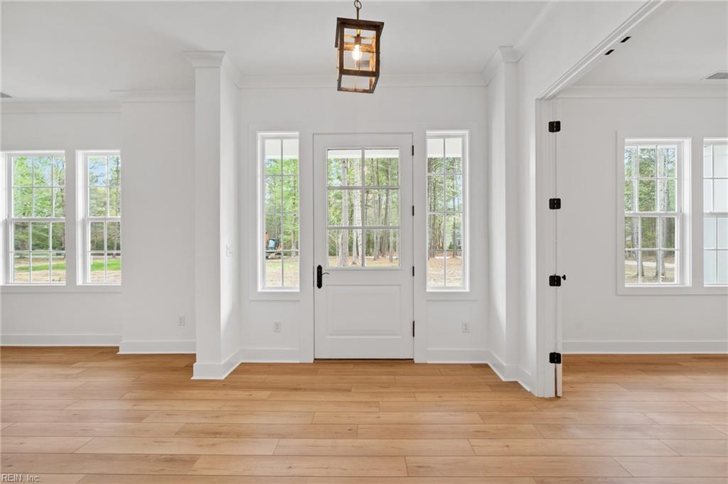 2109 Sassafras Way Property Photo 6
