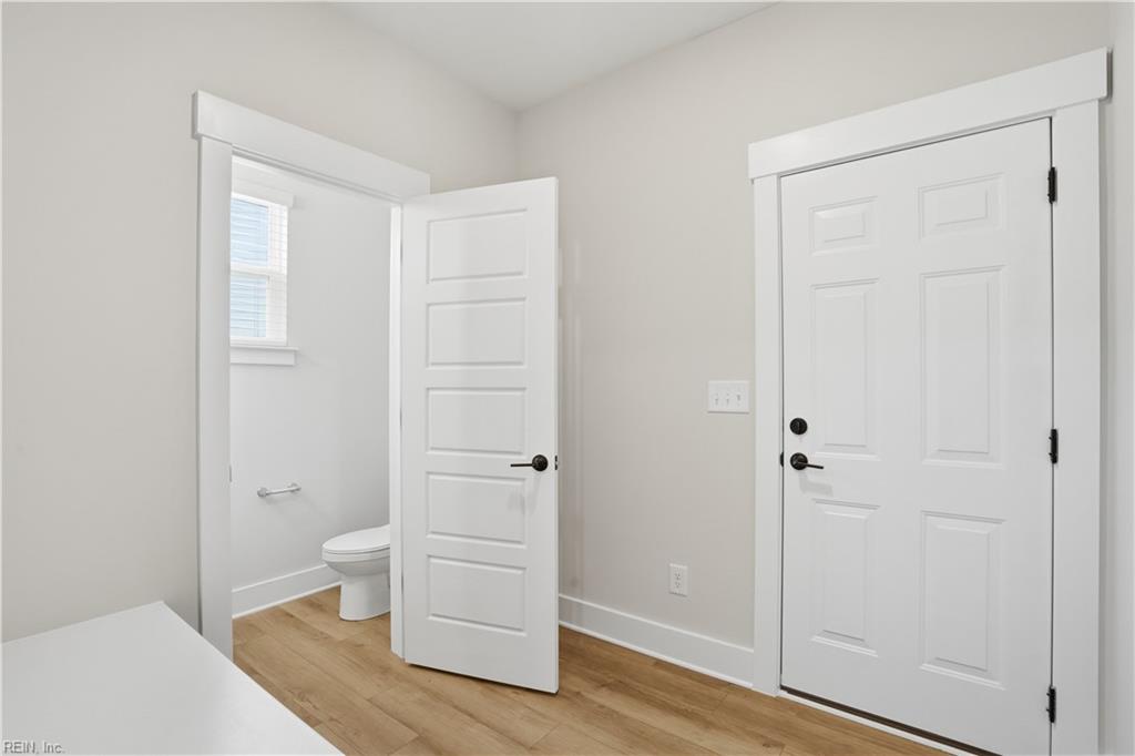 1302 Wharf Hill Dr Property Photo 16