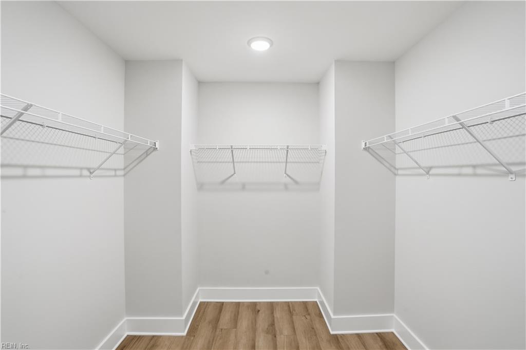 1302 Wharf Hill Dr Property Photo 35