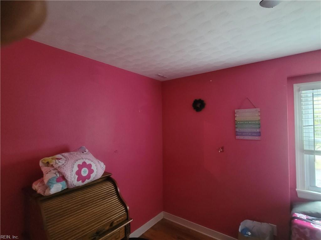 5 Wentworth Pl Property Photo 24