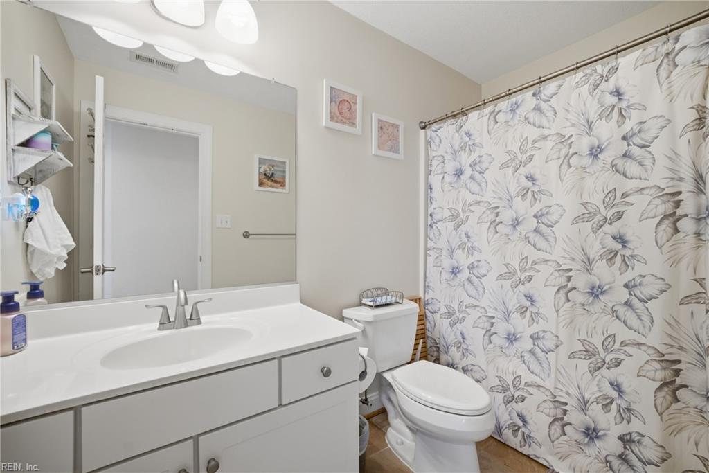 9512 7th Bay St Property Photo 18