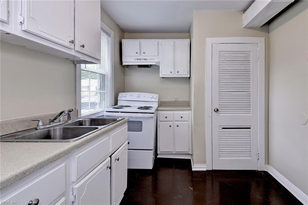 1028 37th St Property Photo 11