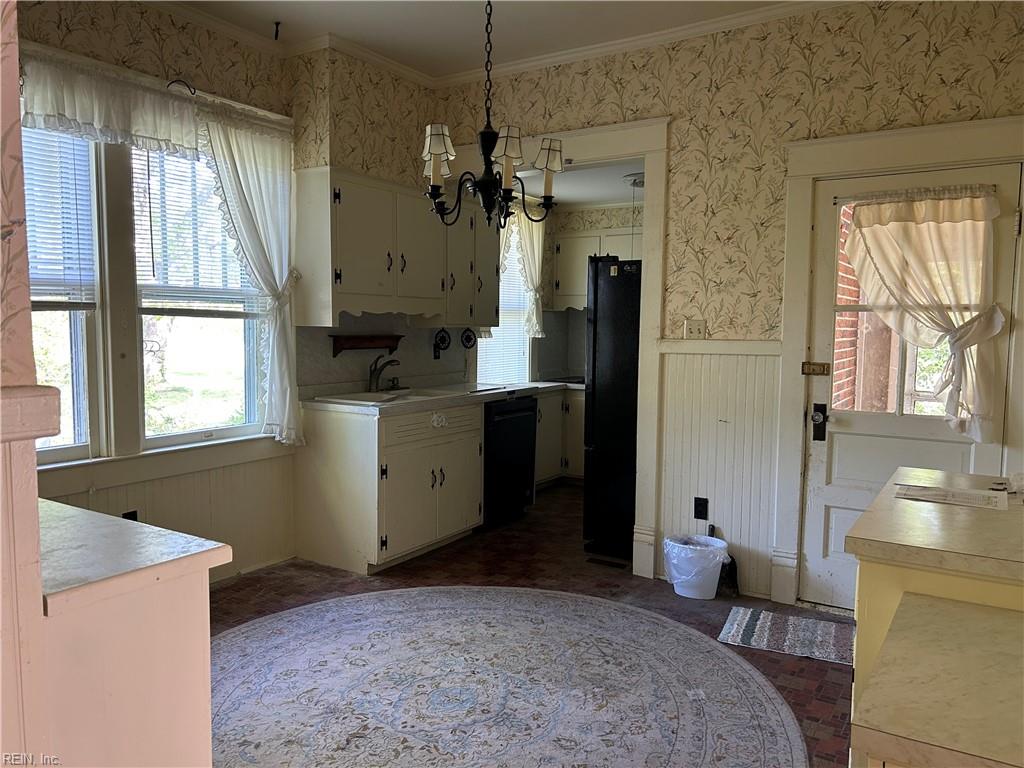 35 Kerr St Property Photo 13