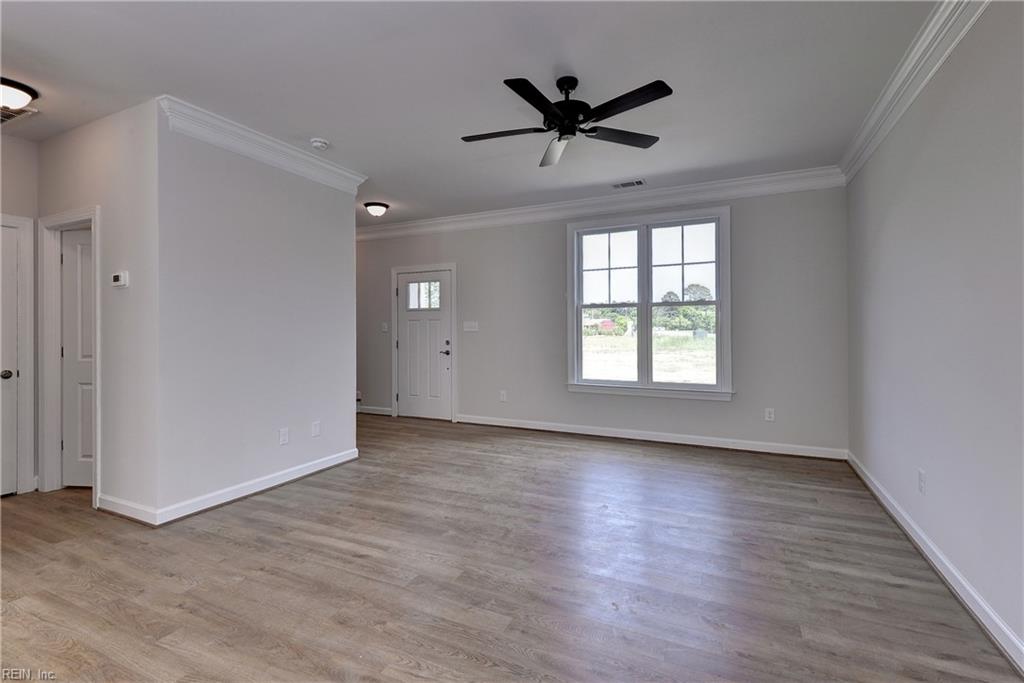 3557 Amberley Way Property Photo 3