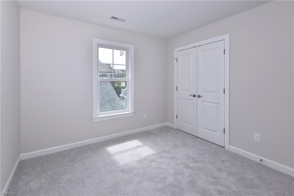 3557 Amberley Way Property Photo 19
