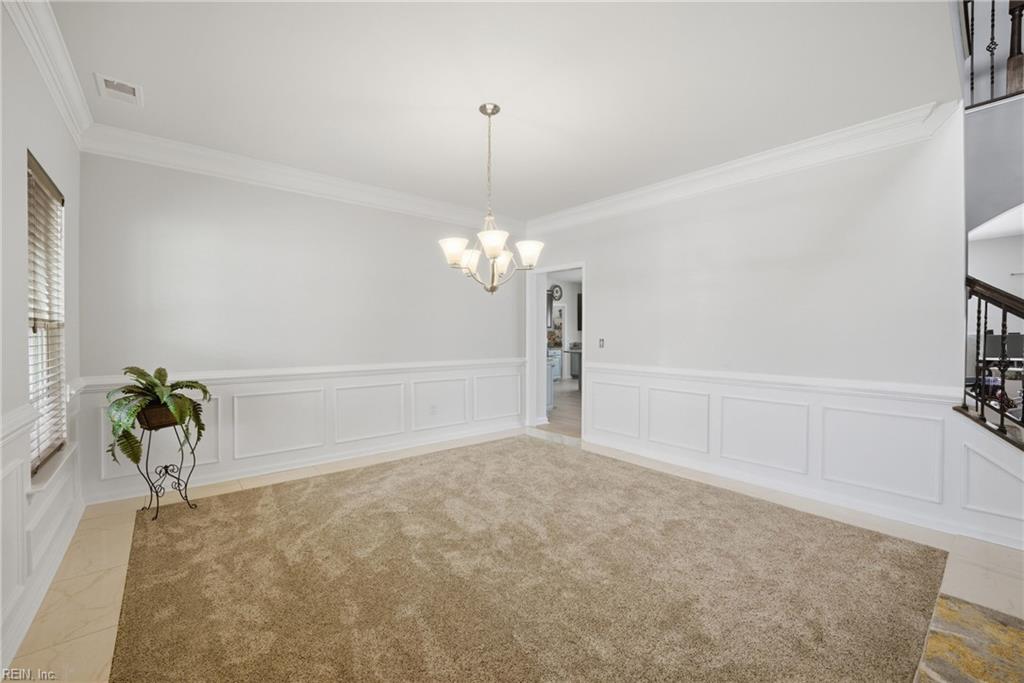 1633 Banff Ct Property Photo 6