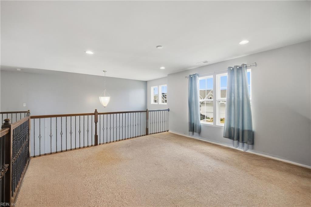 1633 Banff Ct Property Photo 21