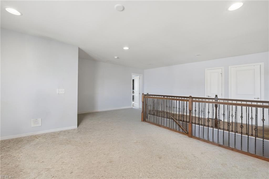 1633 Banff Ct Property Photo 22