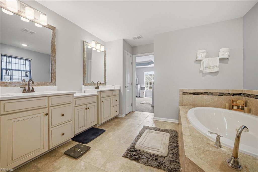 1633 Banff Ct Property Photo 27