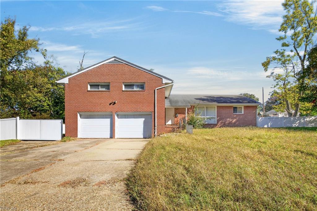17 Warren DR Property Photo 1