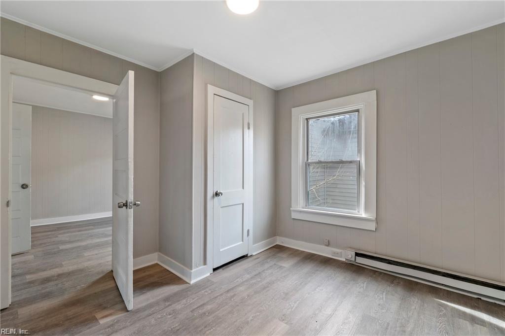 210 Baker St Property Photo 17