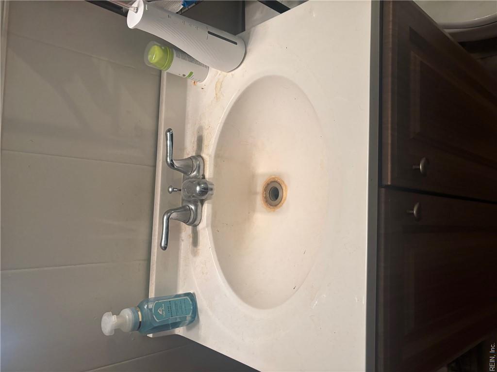 2425 Lofurno Rd Property Photo 4