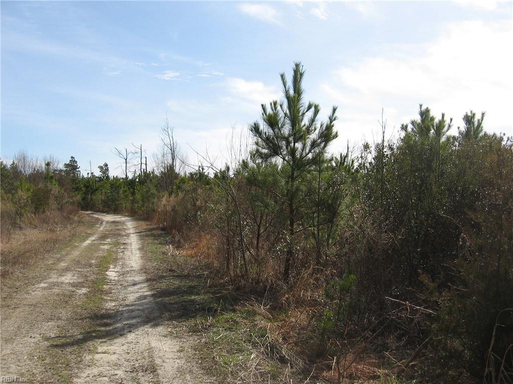 4161 Caratoke Hwy Property Photo 17