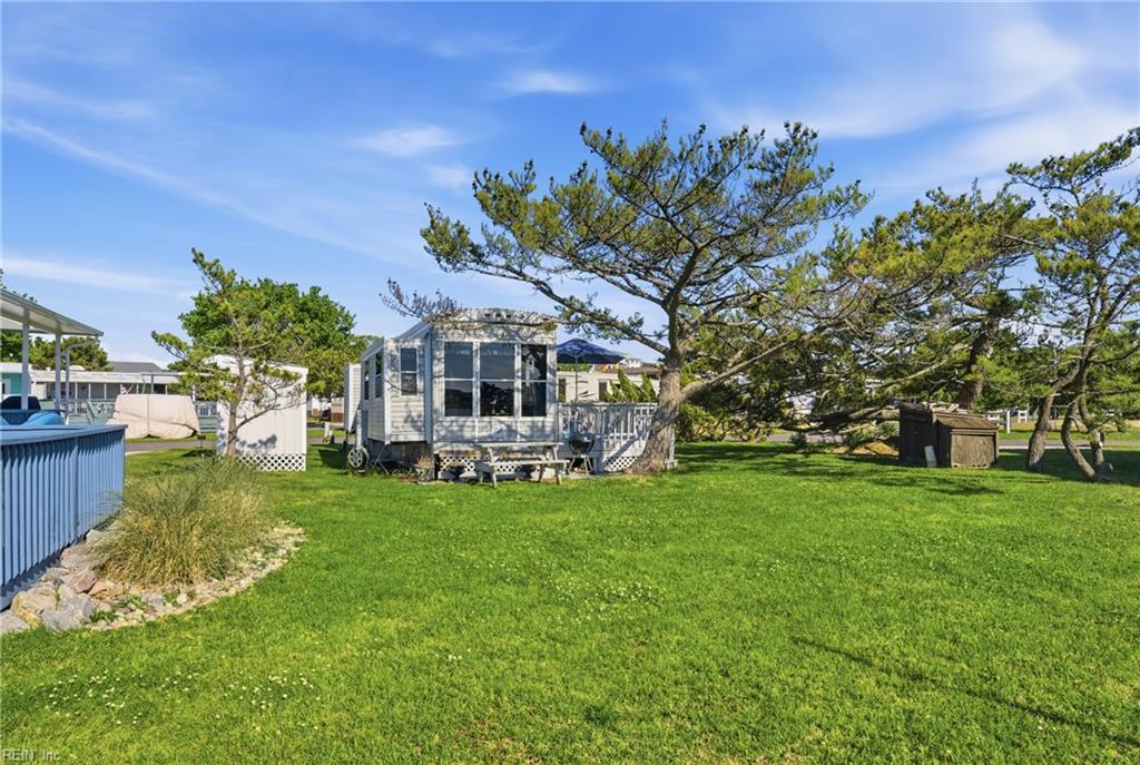 3665 Sandpiper Rd Property Photo 3