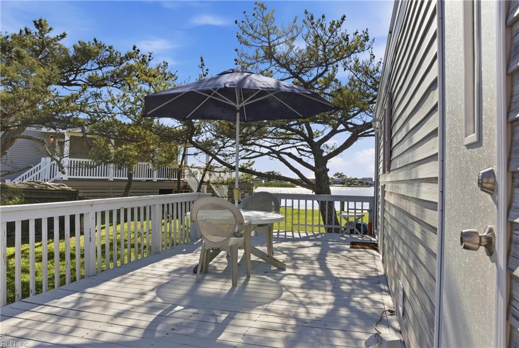 3665 Sandpiper Rd Property Photo 5