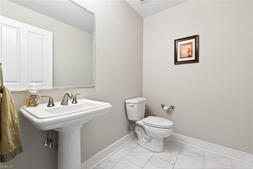 4545 Commerce St Property Photo 30