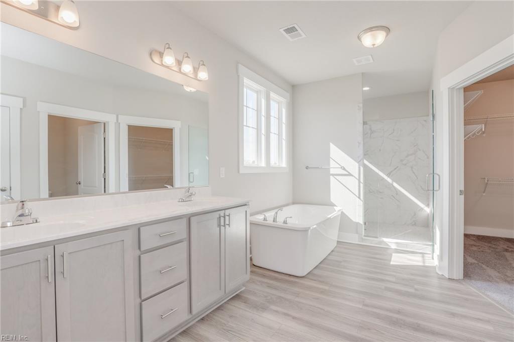 2864 Raccoon Trl Property Photo 18