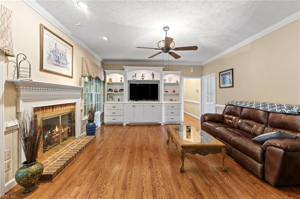 1831 Sawgrass Pointe Dr Property Photo 25