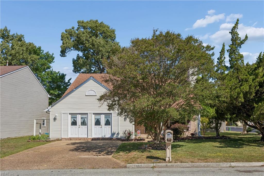 867 Belvoir Cir Property Photo 2