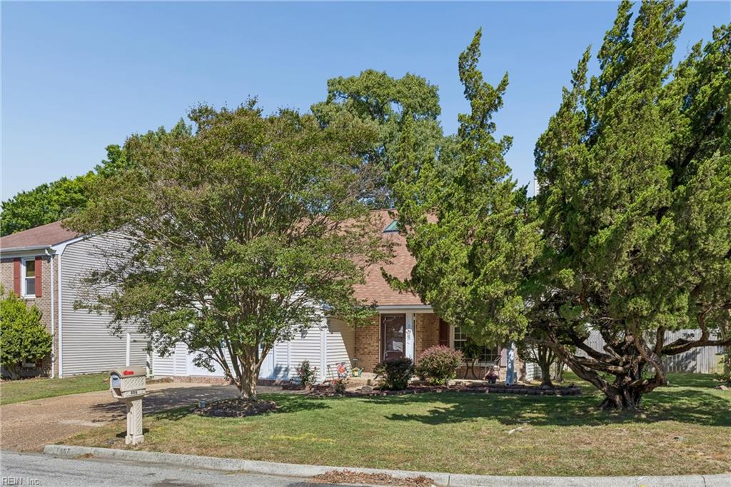 867 Belvoir Cir Property Photo 4