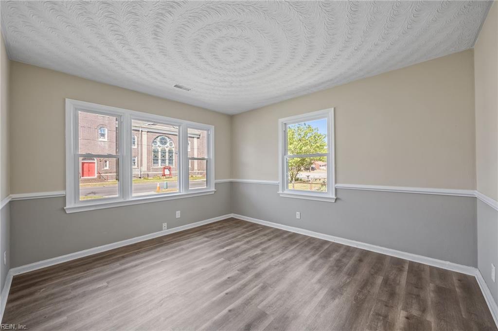 1105 Florida Avenue Property Photo 6