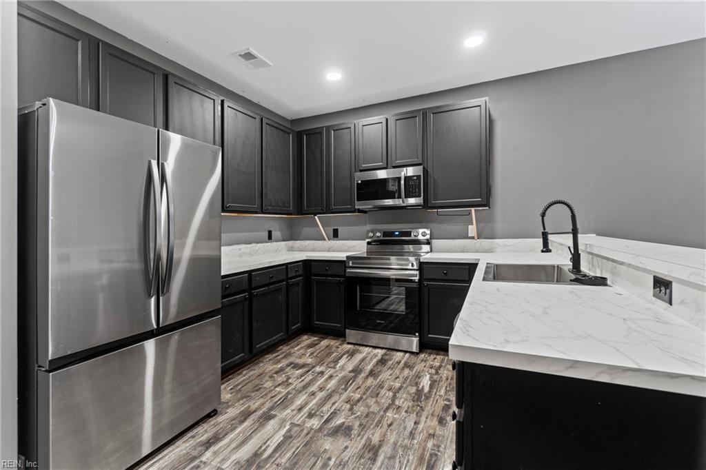 4332 Hillingdon Bnd Property Photo 5