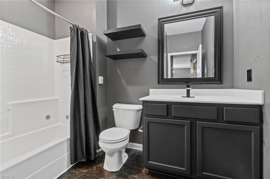4332 Hillingdon Bnd Property Photo 13