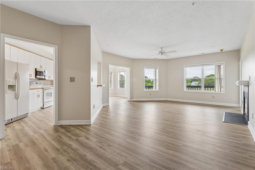 1024 Porte Harbour Arch Property Photo 10
