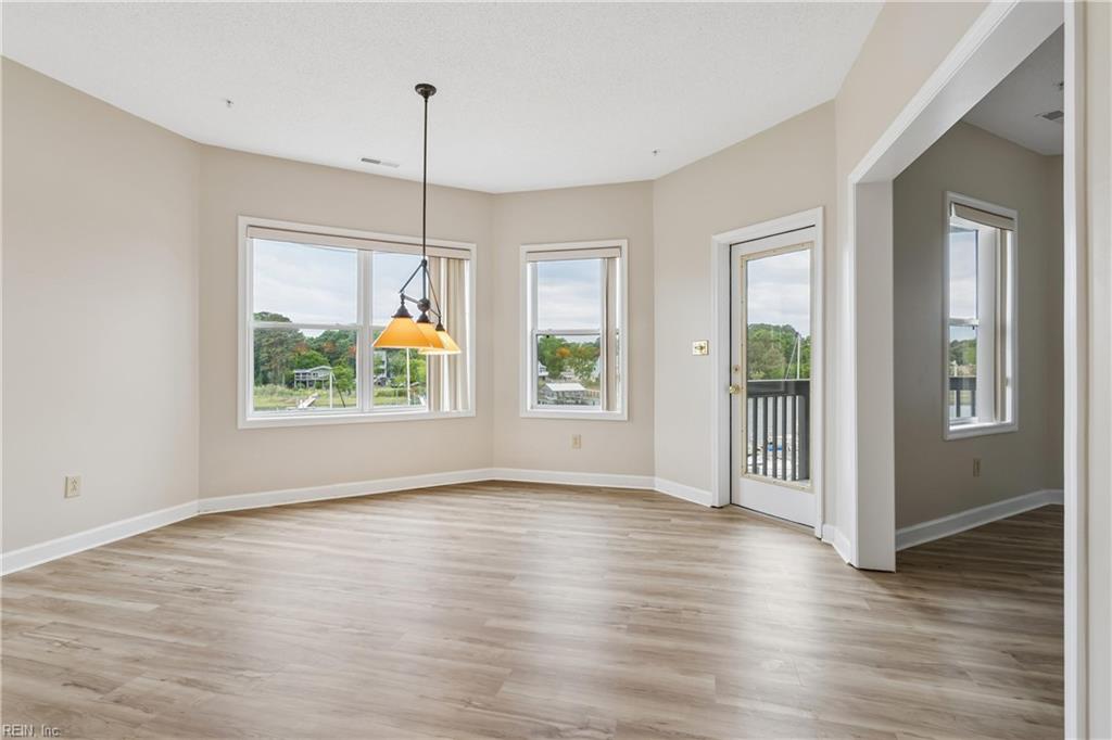 1024 Porte Harbour Arch Property Photo 14
