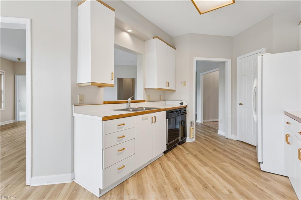 1024 Porte Harbour Arch Property Photo 18