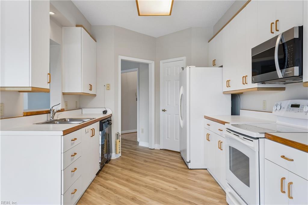 1024 Porte Harbour Arch Property Photo 19