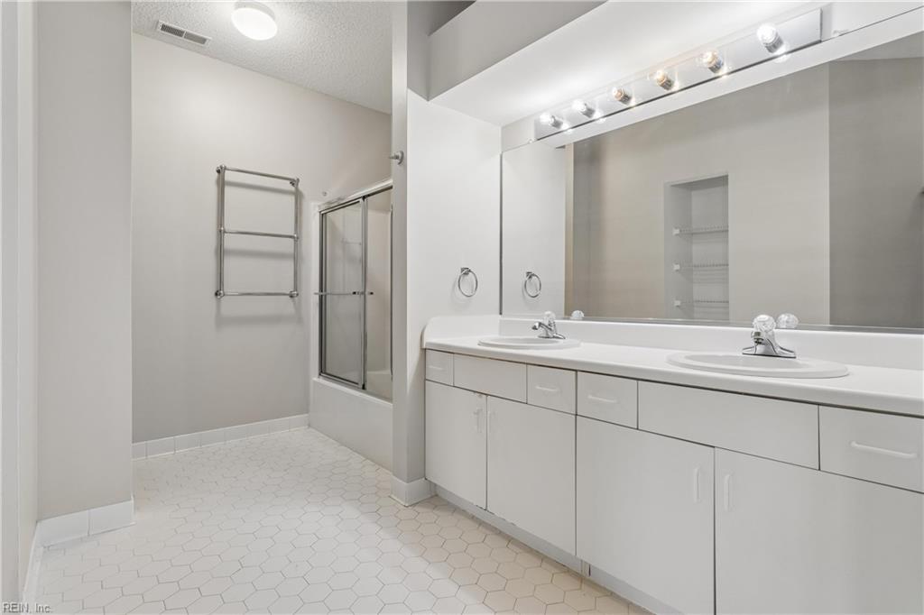 1024 Porte Harbour Arch Property Photo 29
